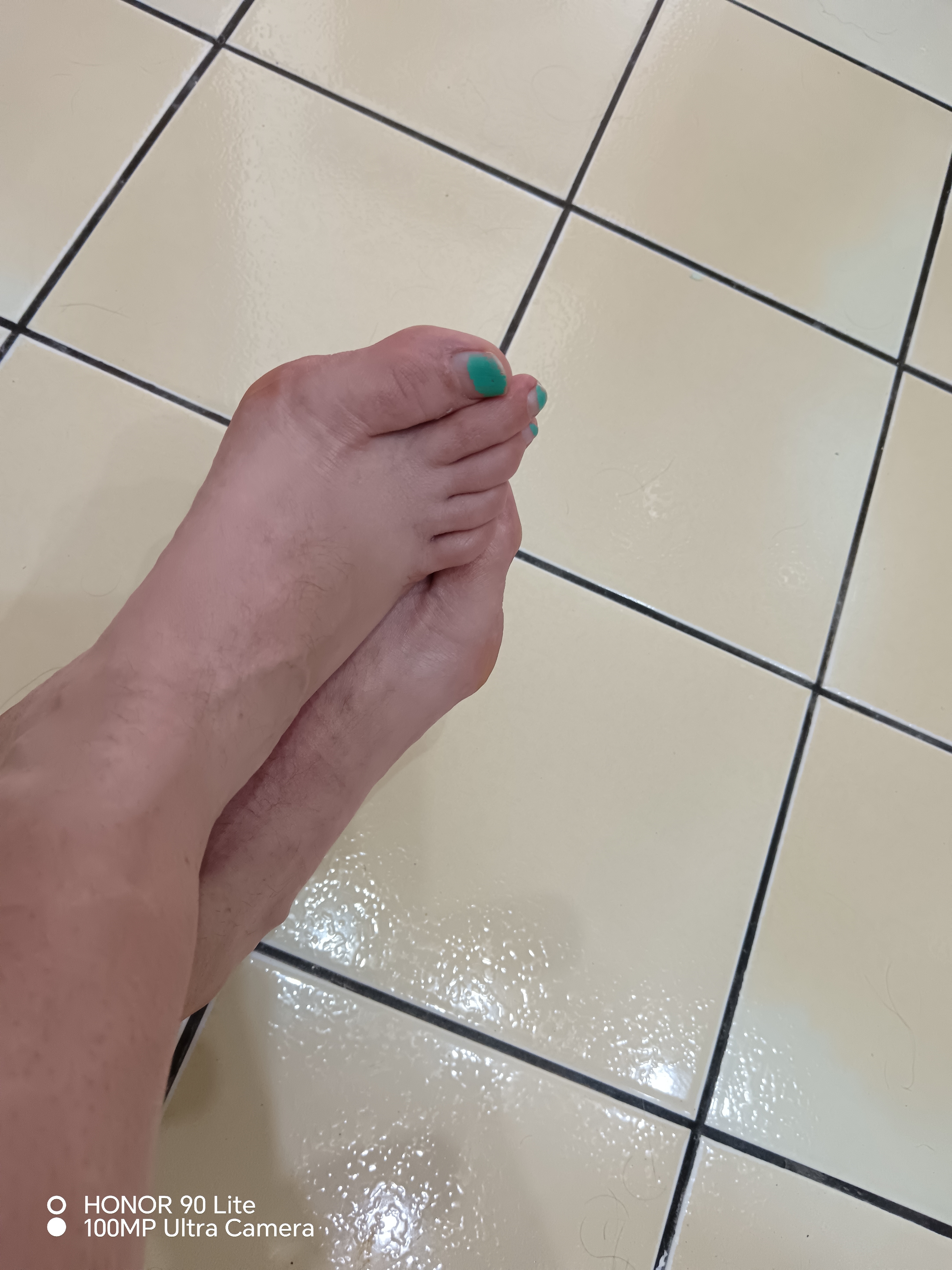 Free Feet Pics - geraldin