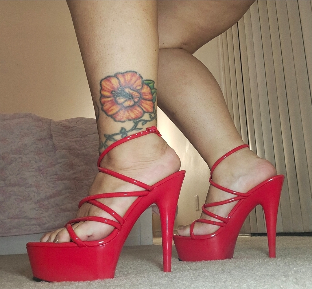 Free Feet Pics - BadKitten