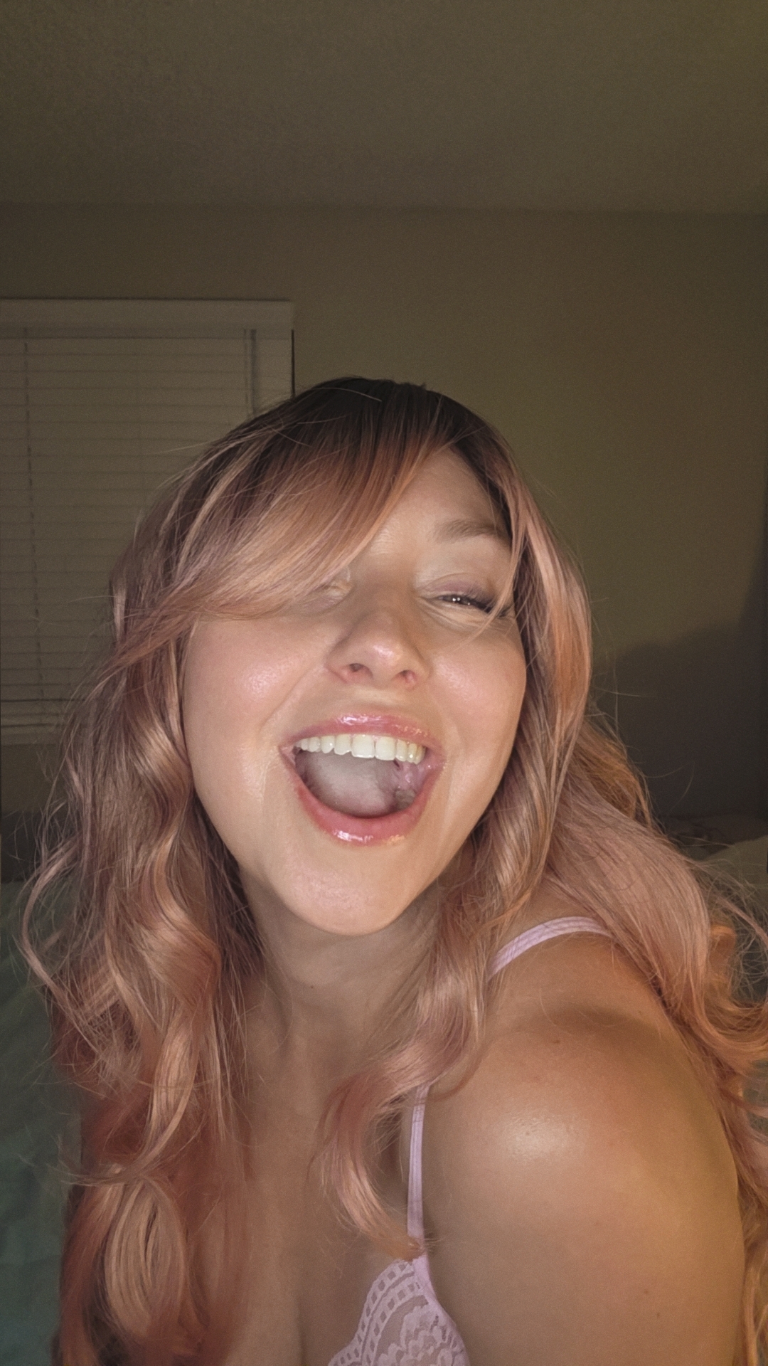 Free Feet Pics - Scarlett1991