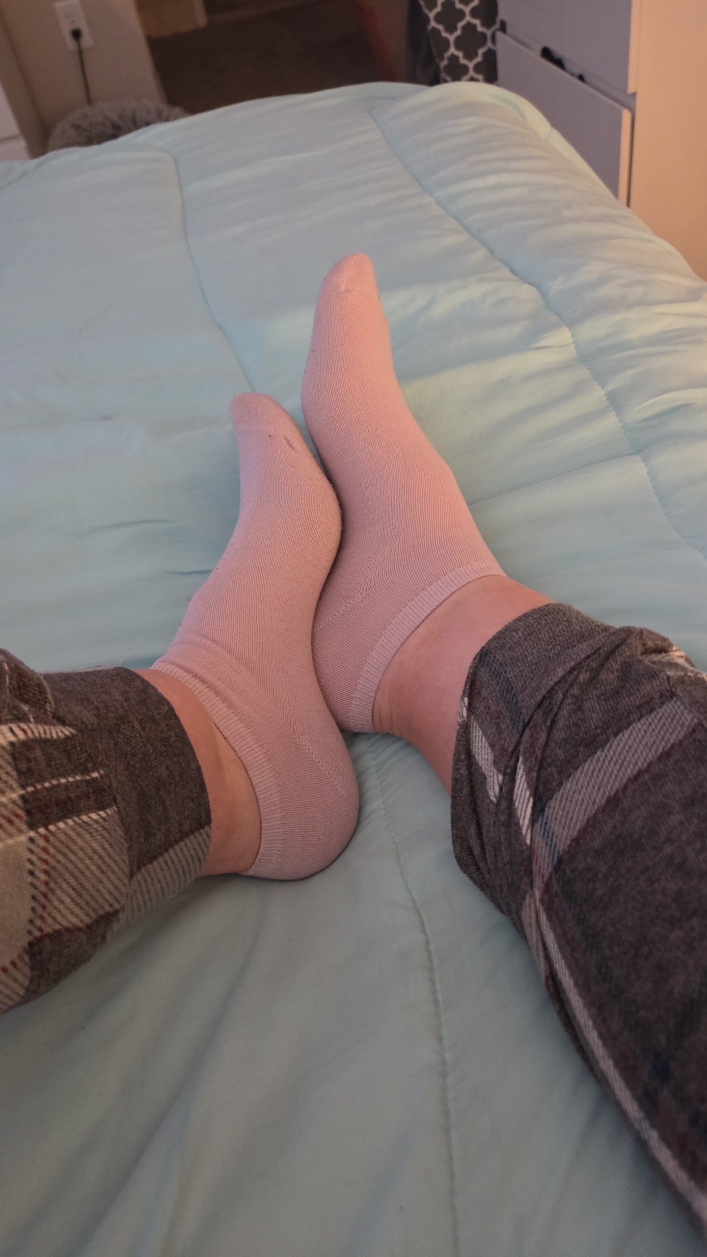 Free Feet Pics - Scarlett1991