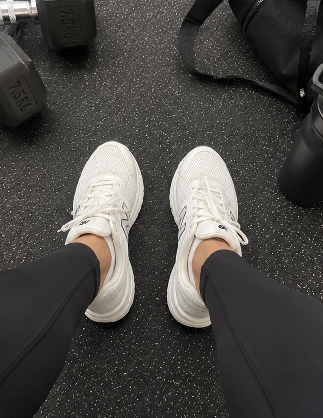 Free Feet Pics - SoftfeetAnna