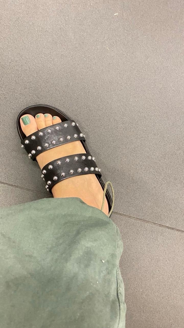 Free Feet Pics - SilkSteps