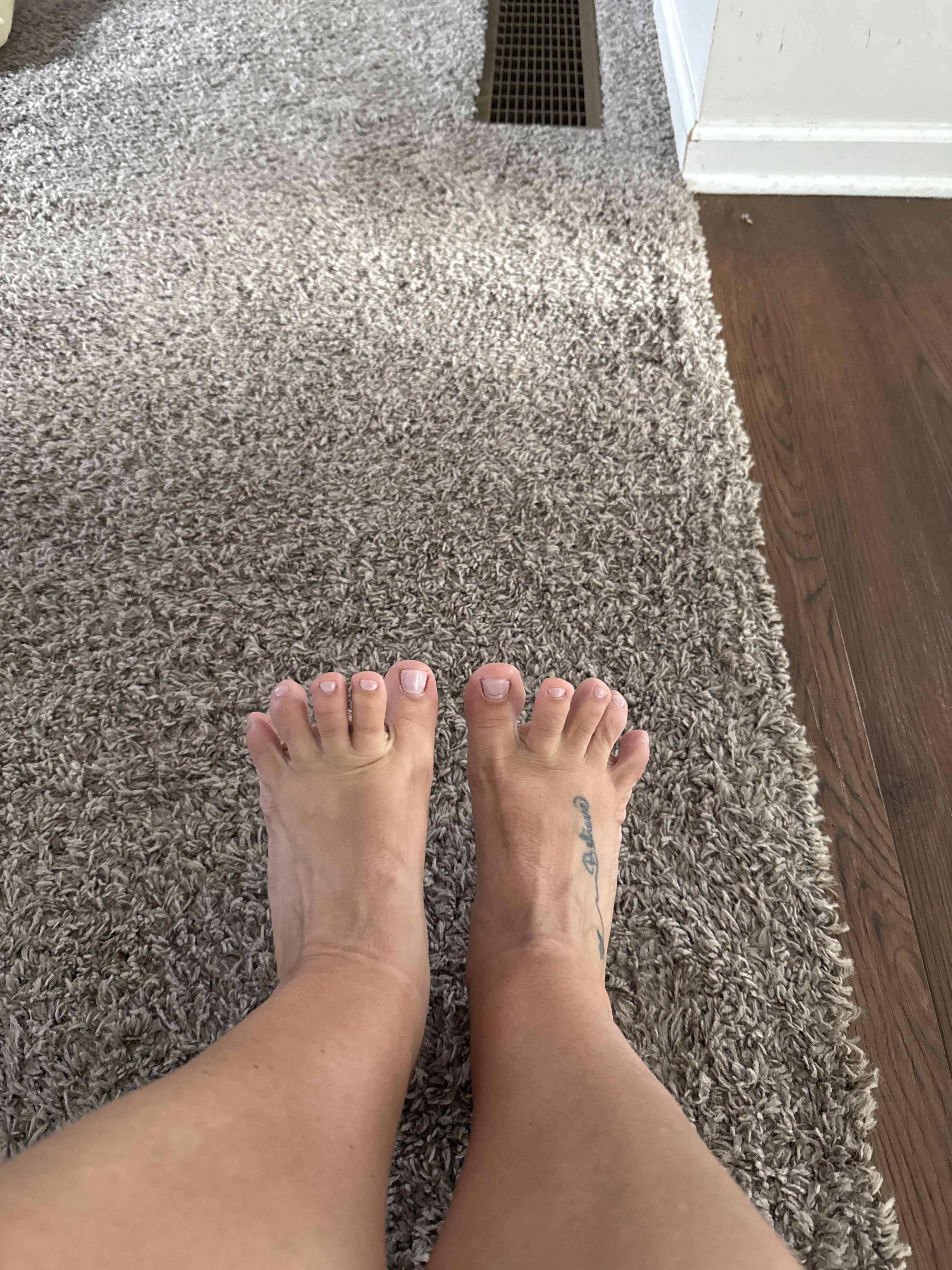 Free Feet Pics - SassyQueen