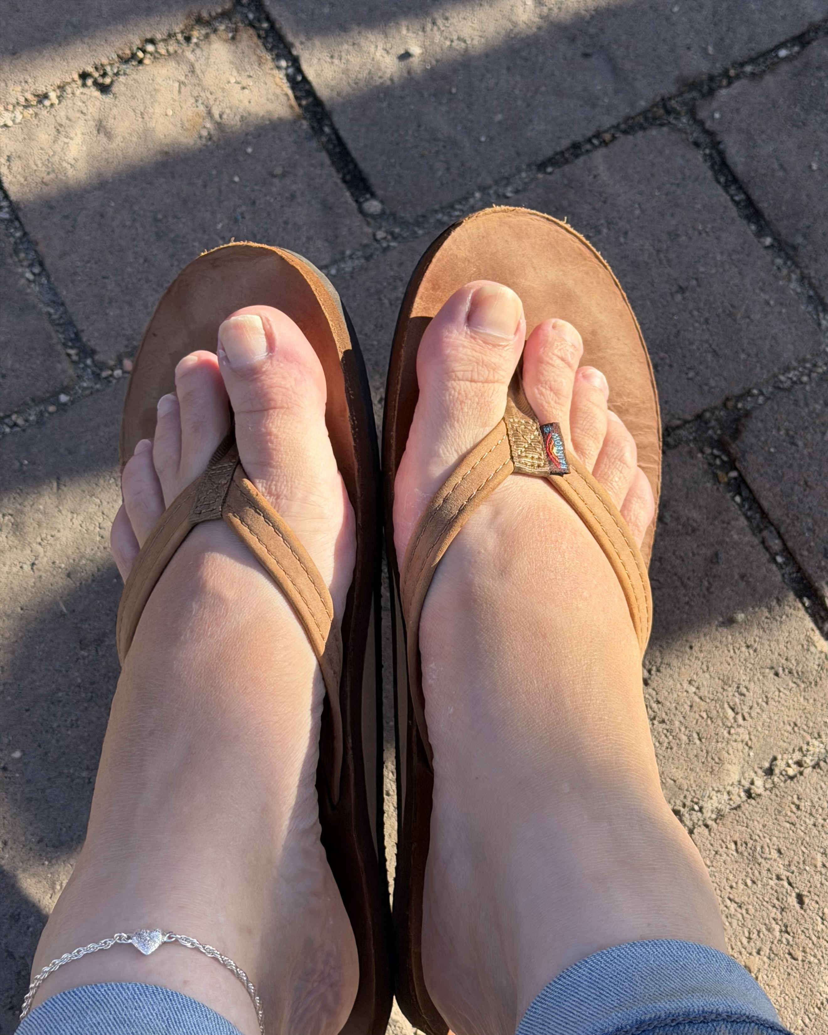 Free Feet Pics - La_Guerita